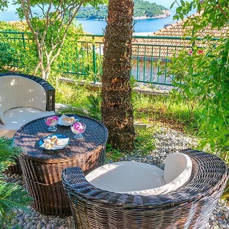 Sea View Magnolia Дубровник